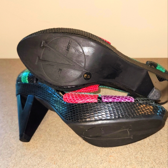 💚Vintage Vince Camuto Multi Color Faux Snakeskin Peep Toe Shoes Pumps💚 - Picture 9 of 9